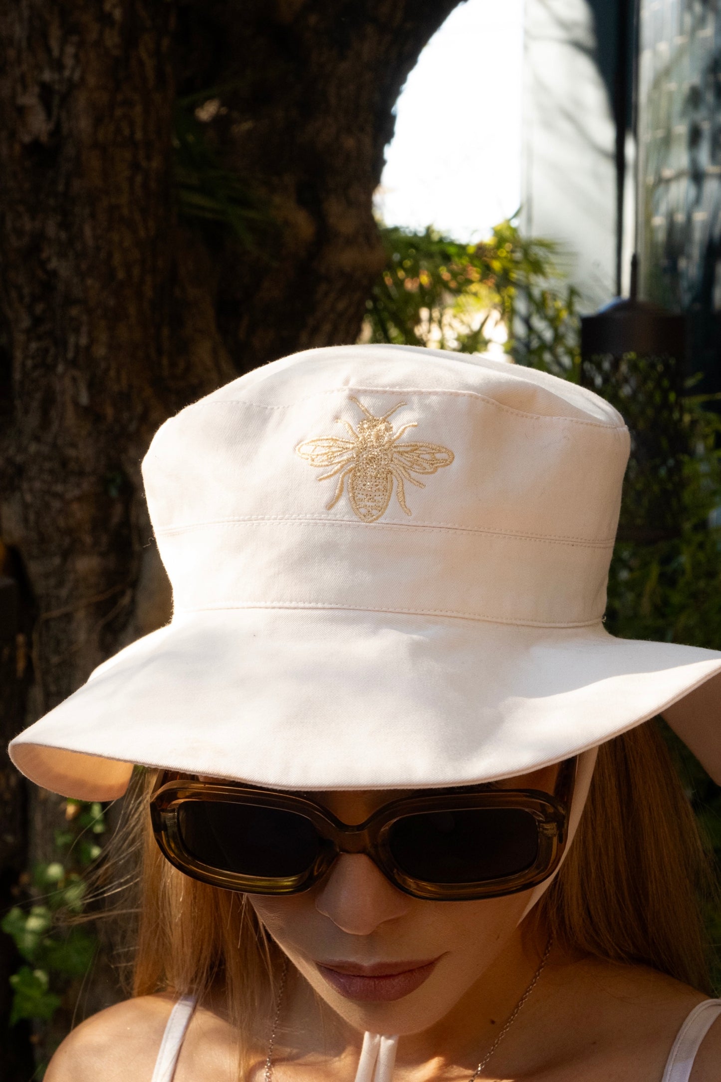 Bee Sand Hat