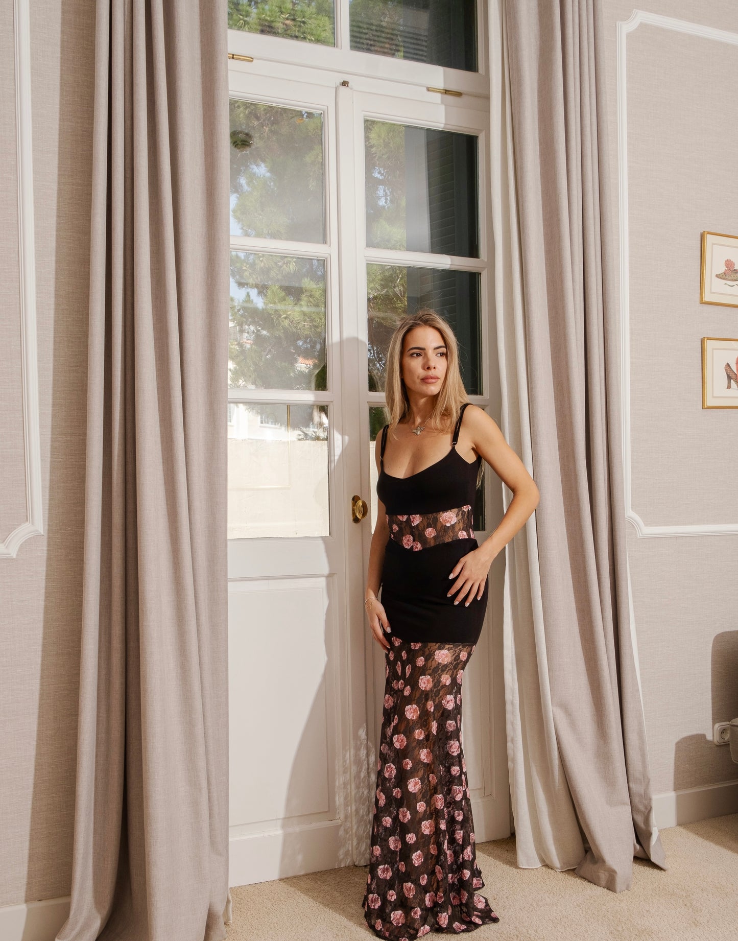 ROSSOIR LACE DRESS