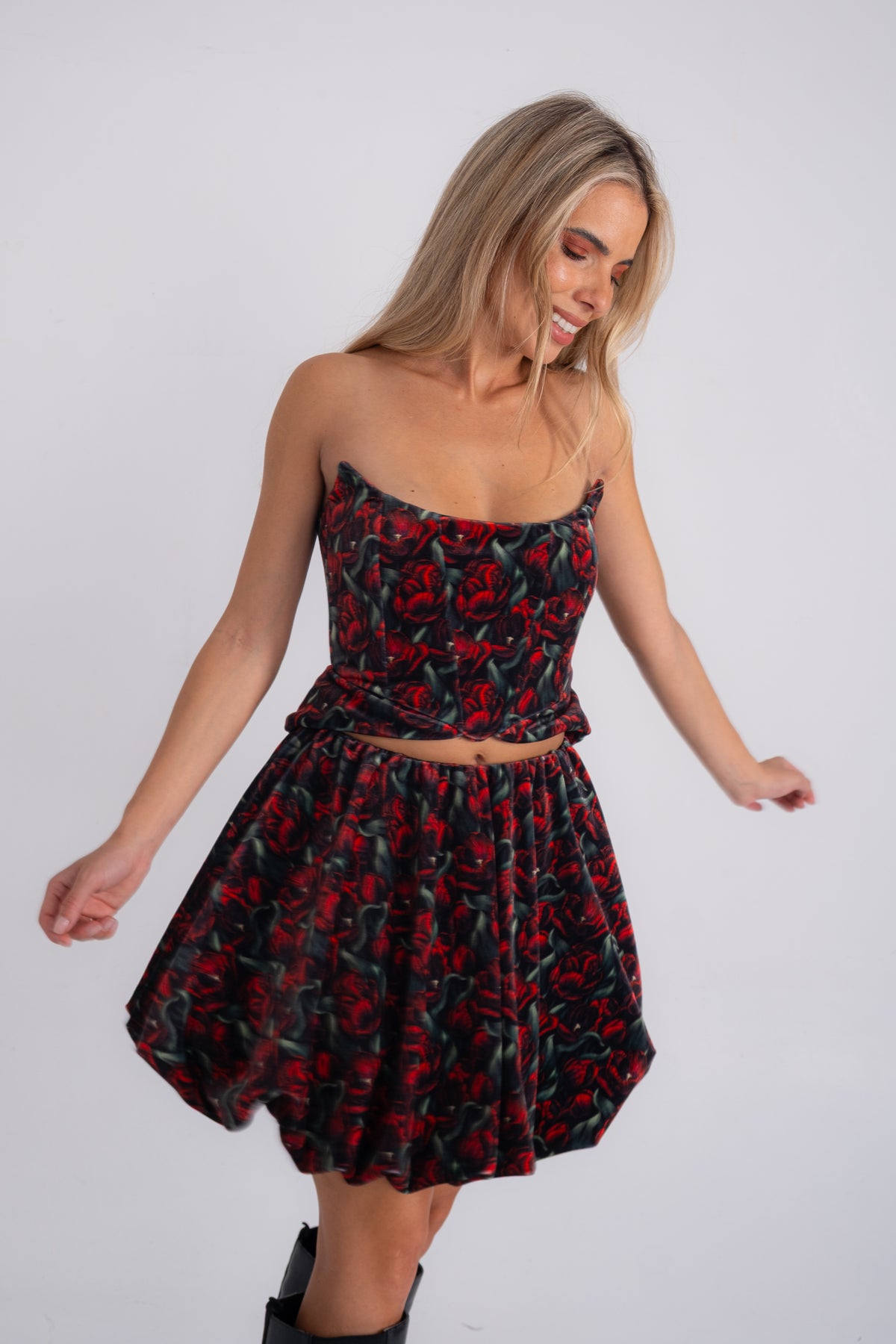 TULIP VELVET BALLOON SKIRT