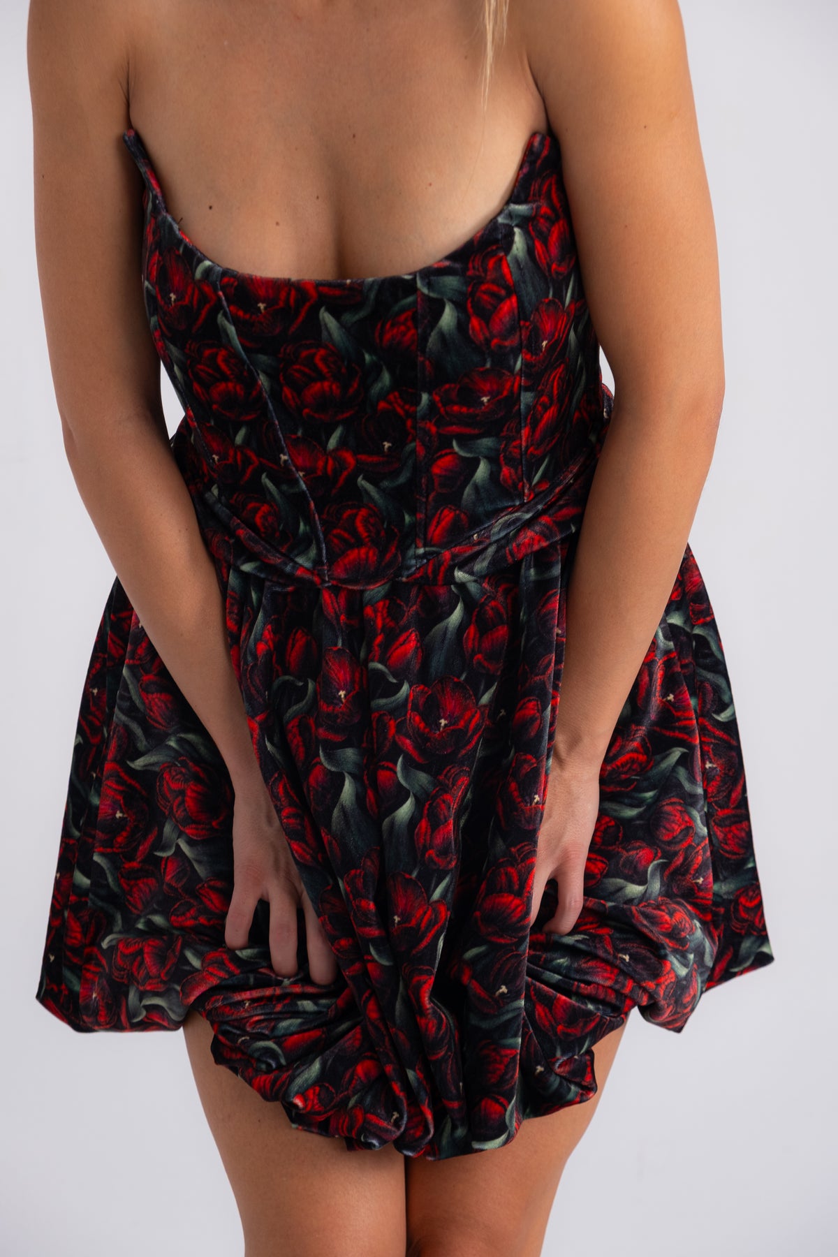 TULIP VELVET BALLOON SKIRT