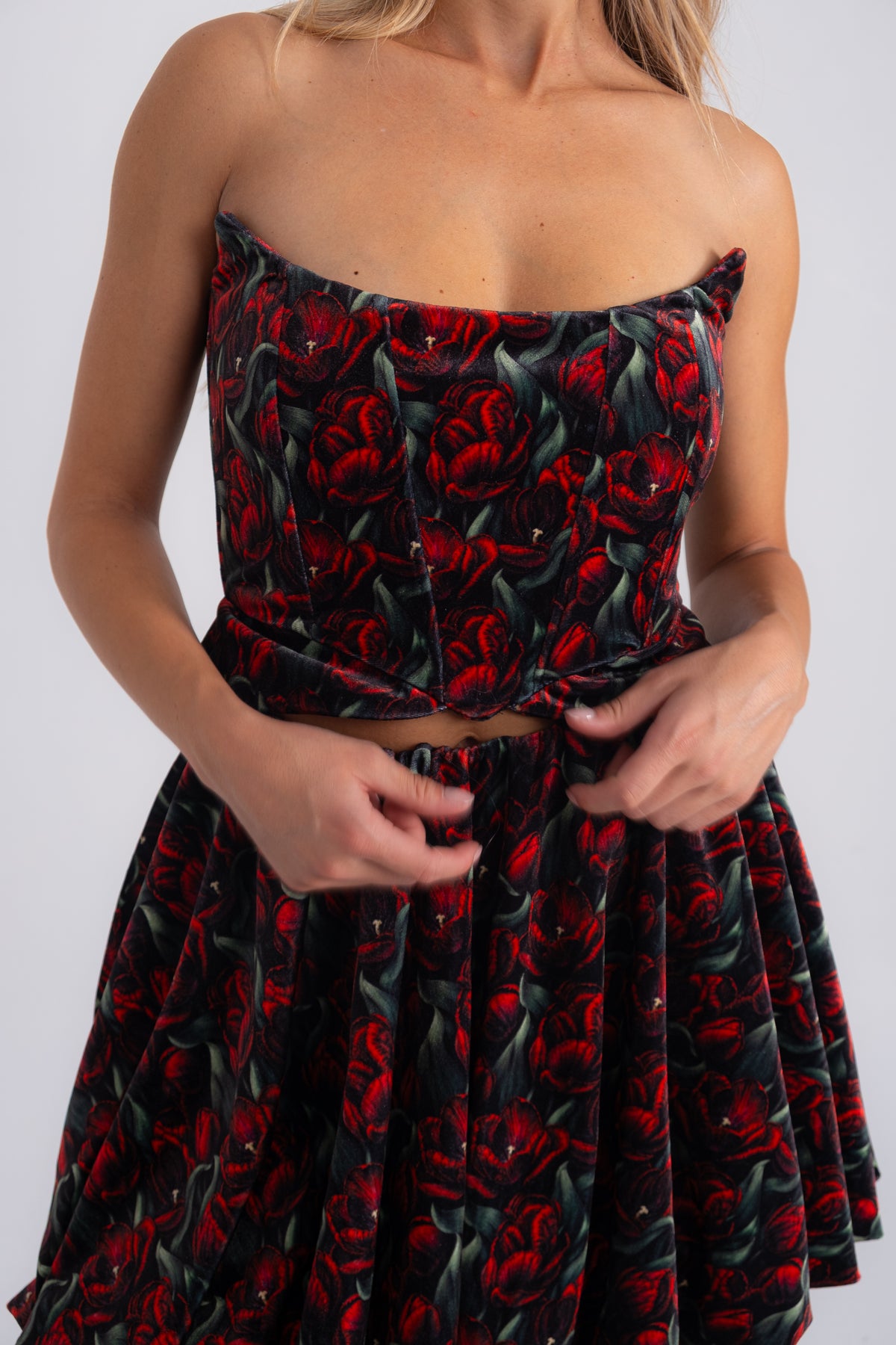TULIP VELVET BALLOON SKIRT