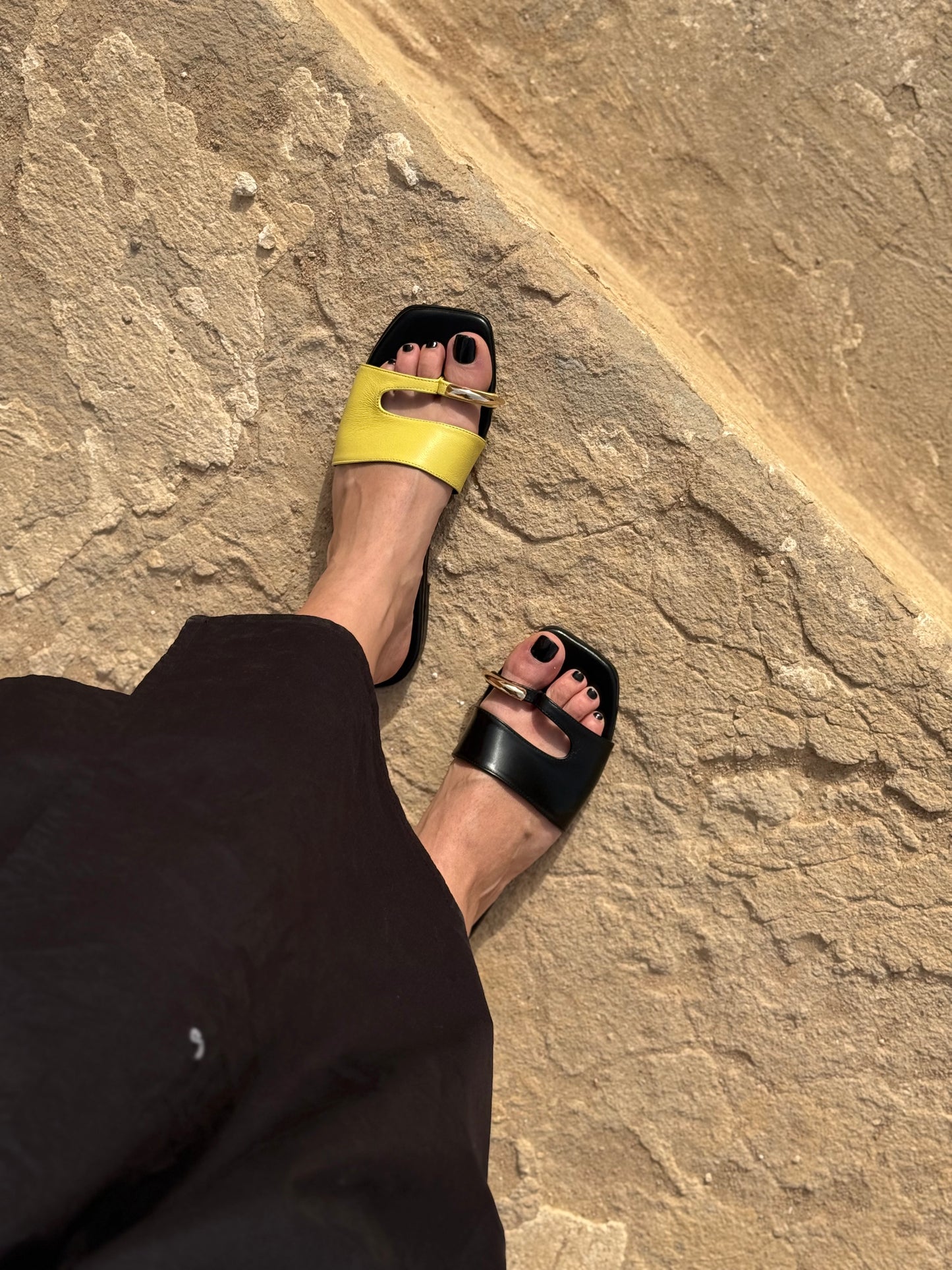 BEE SANDALS