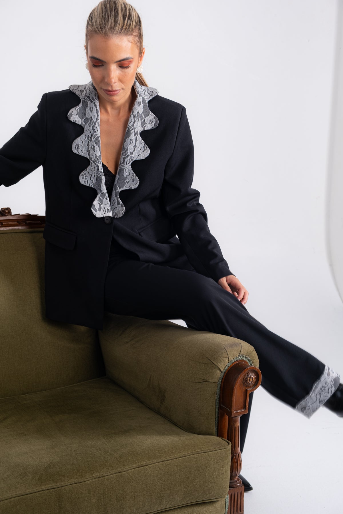 CLASSIC NOIR PANTS