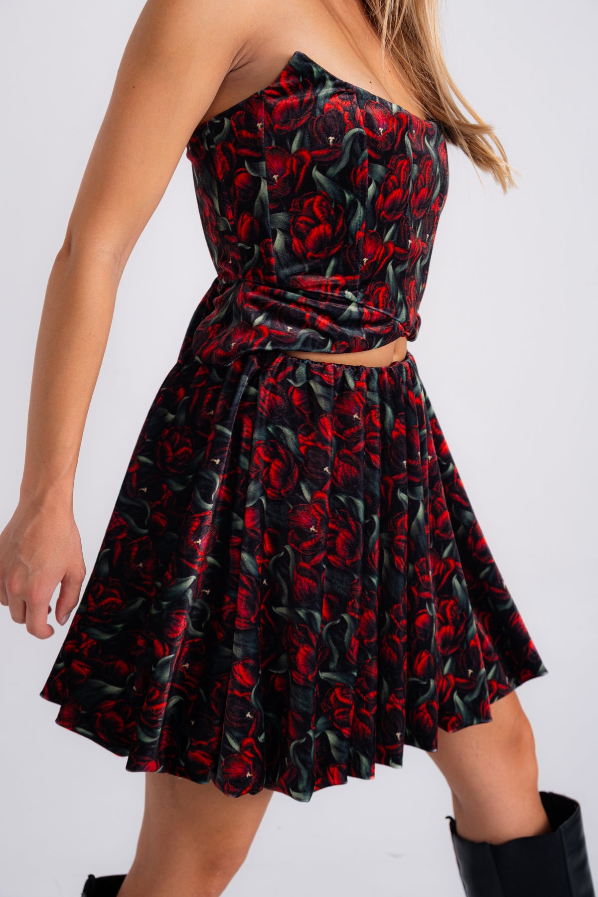 TULIP VELVET BALLOON SKIRT