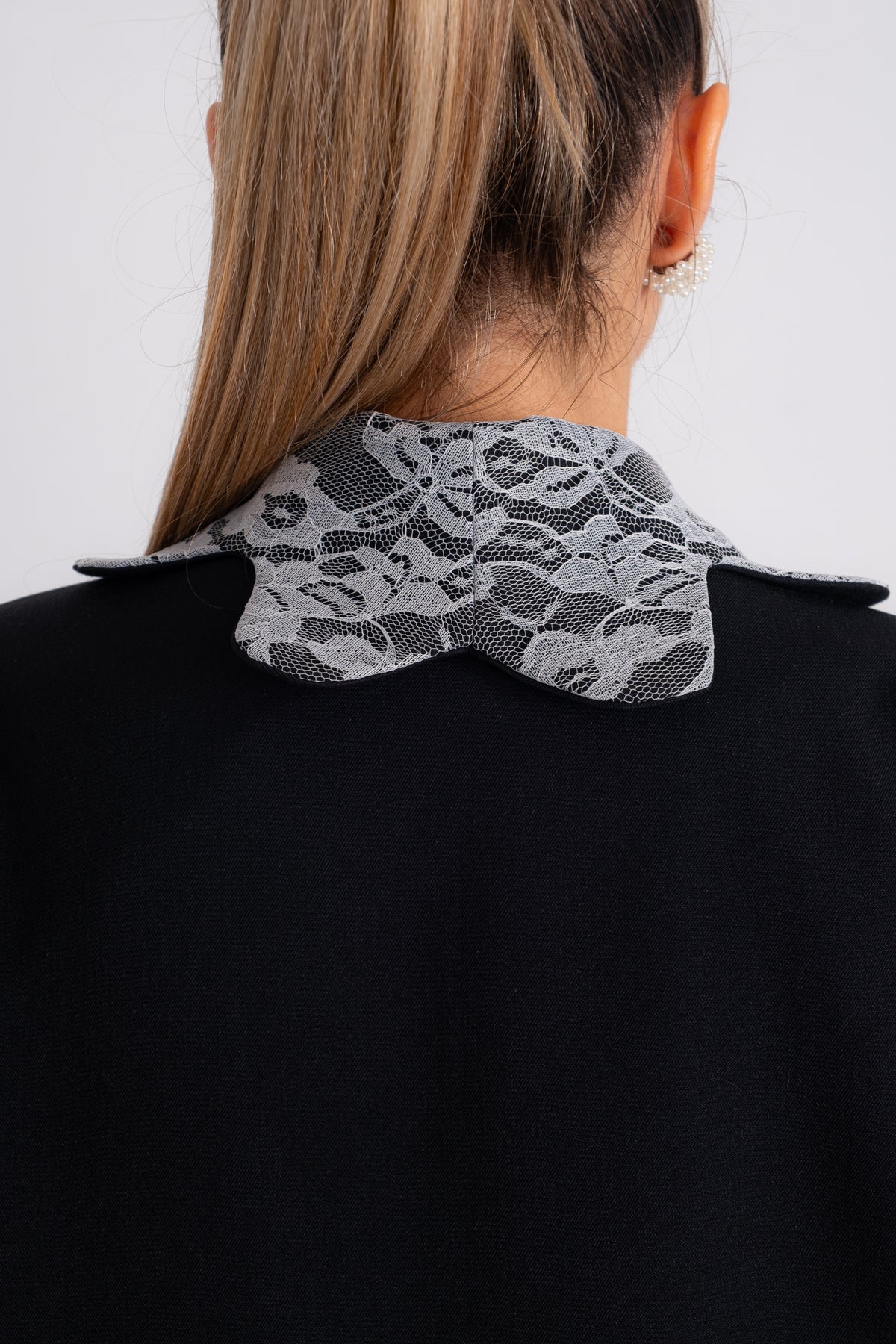 CLASSIC NOIR PETALO BLAZER
