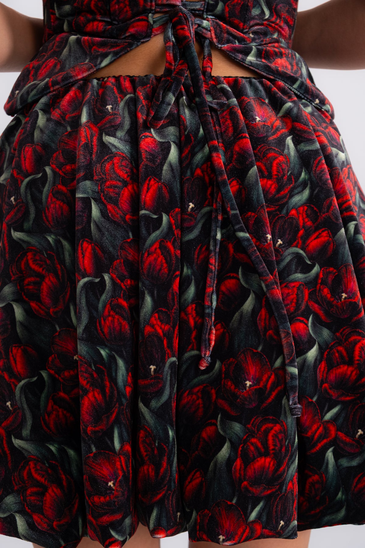 TULIP VELVET BALLOON SKIRT