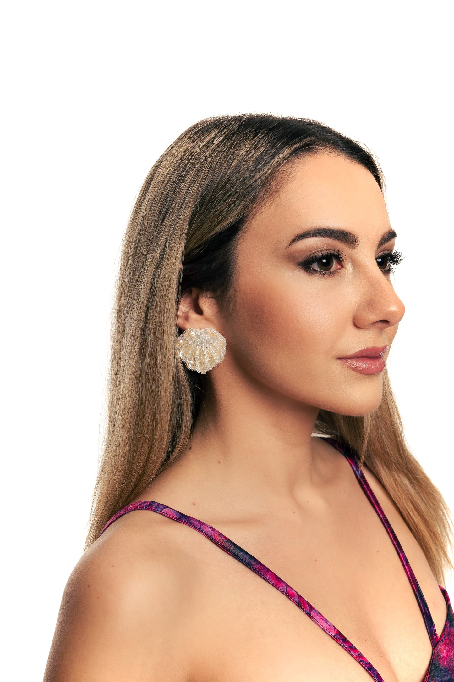 WHITE SHELL EARRINGS